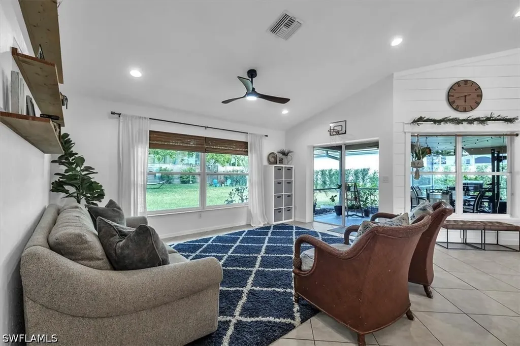 488 Henley Drive Naples FL 34104