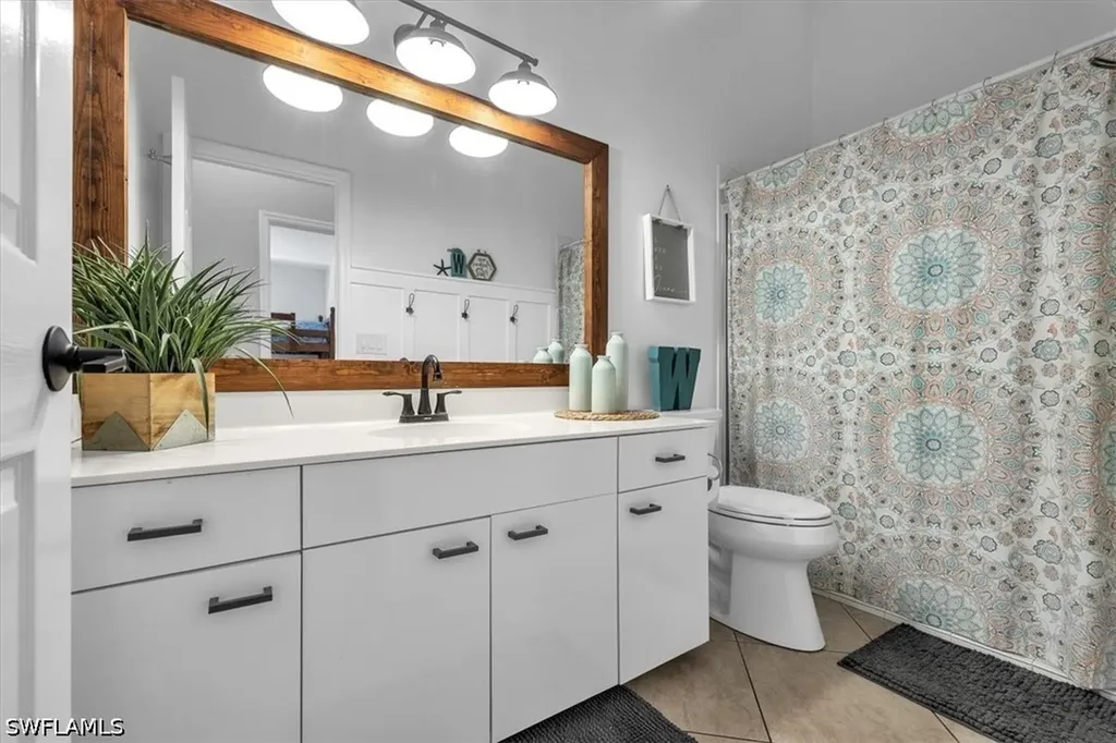 488 Henley Drive Naples FL 34104
