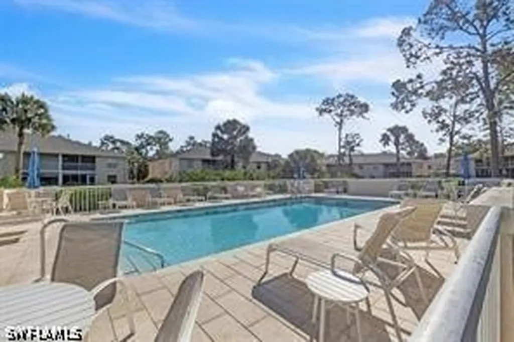 488 Henley Drive Naples FL 34104