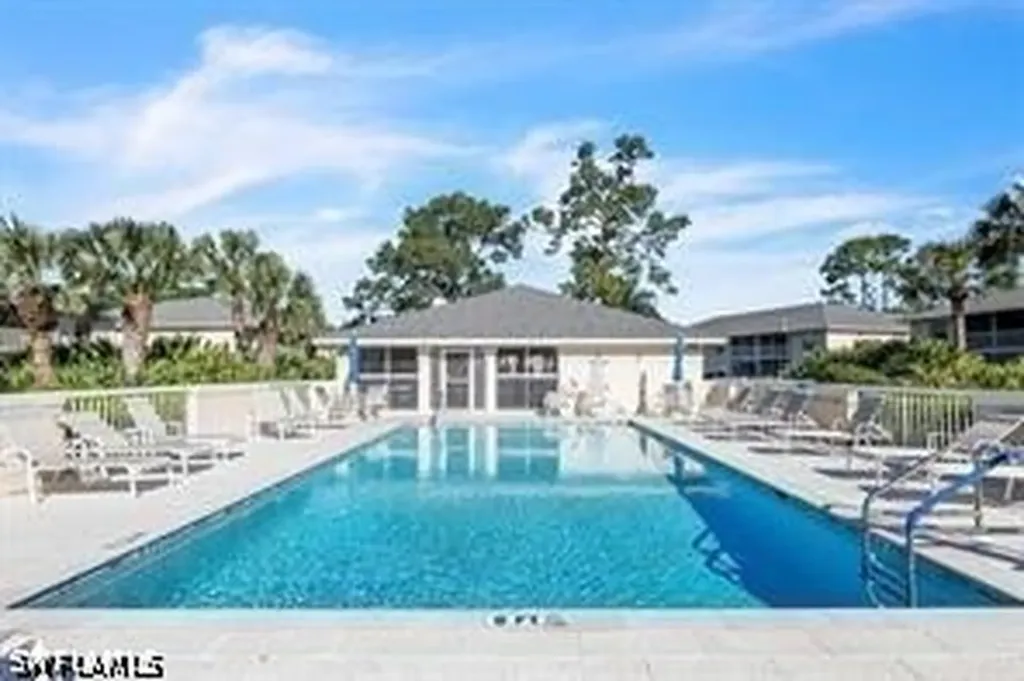 488 Henley Drive Naples FL 34104