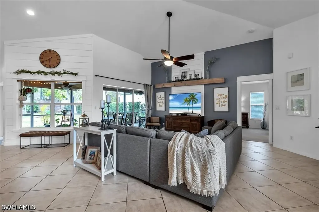 488 Henley Drive Naples FL 34104