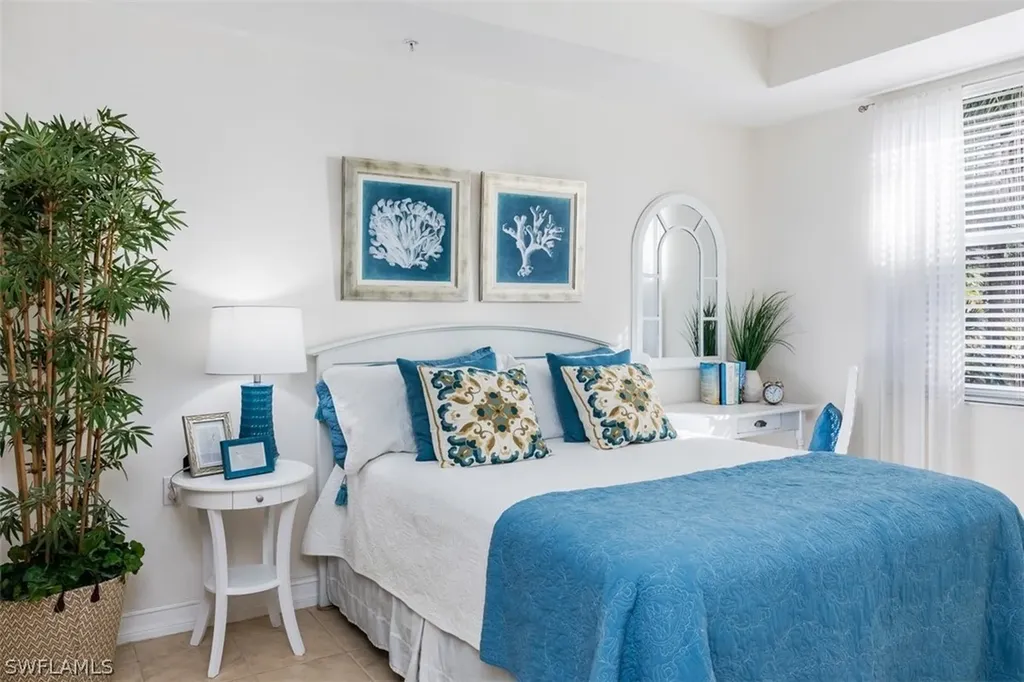 1882 Tarpon Bay Drive S Naples FL 34119