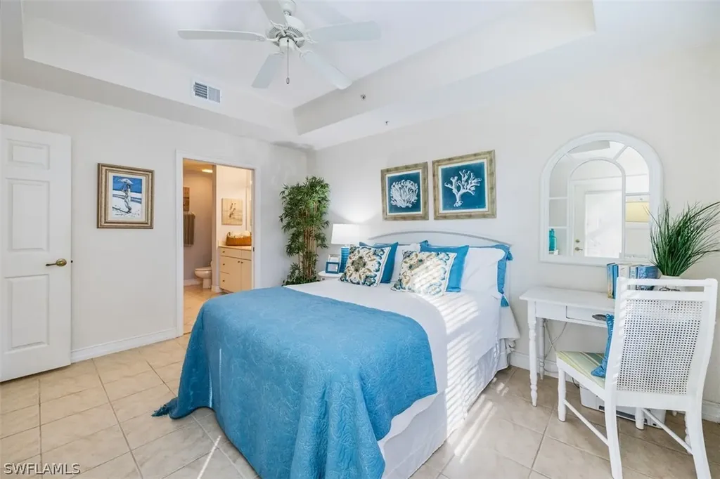 1882 Tarpon Bay Drive S Naples FL 34119