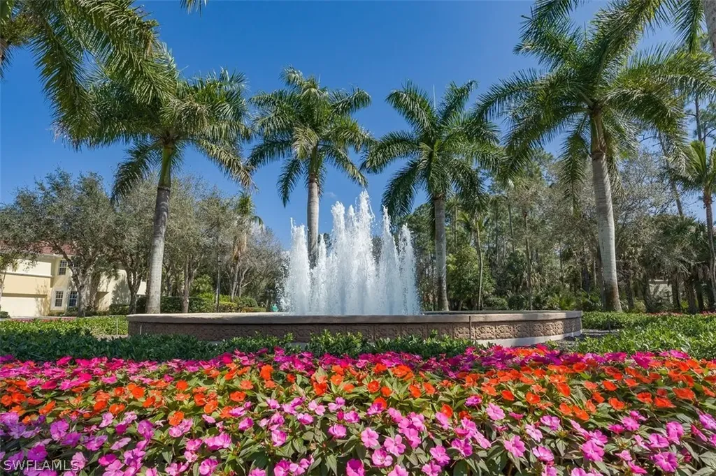 1882 Tarpon Bay Drive S Naples FL 34119
