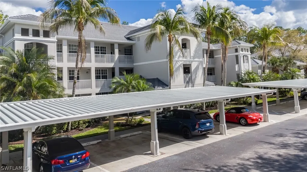 1882 Tarpon Bay Drive S Naples FL 34119