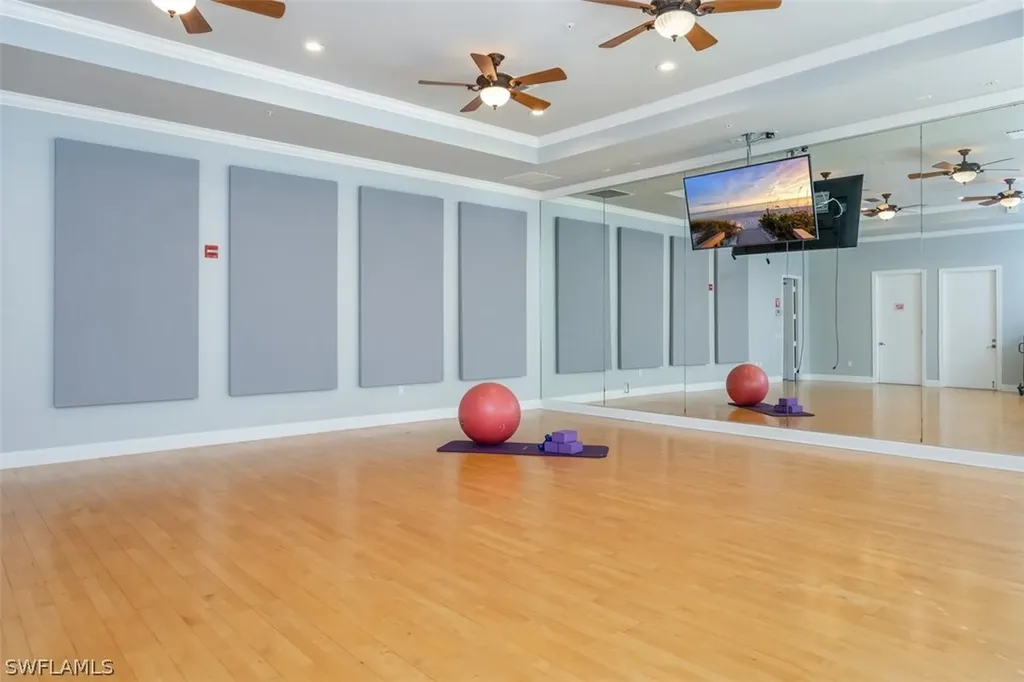 1882 Tarpon Bay Drive S Naples FL 34119