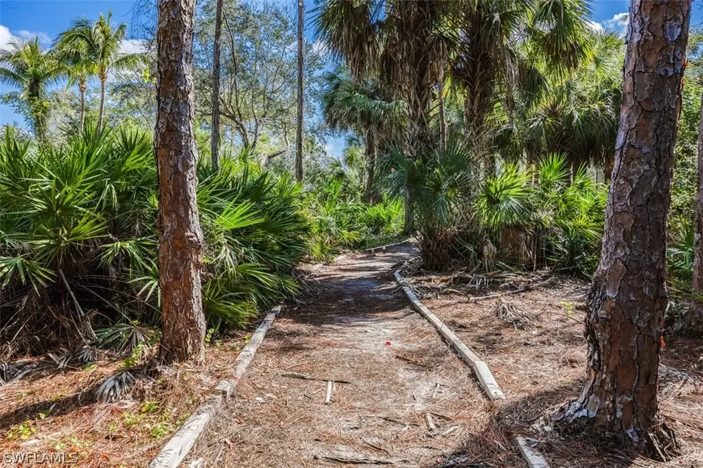 1882 Tarpon Bay Drive S Naples FL 34119