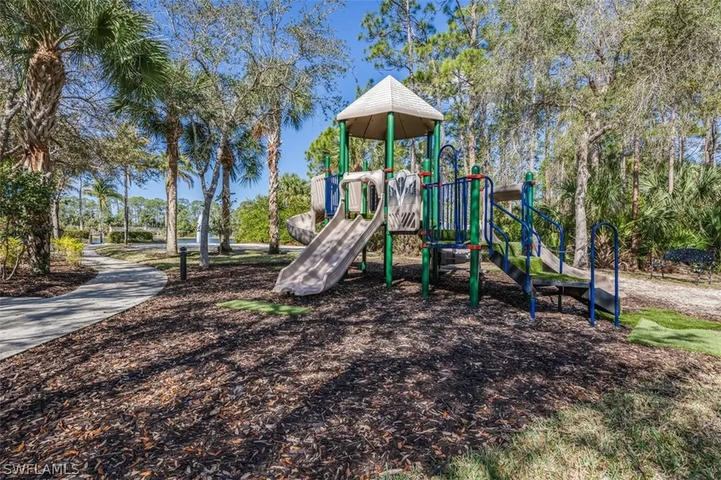 1882 Tarpon Bay Drive S Naples FL 34119