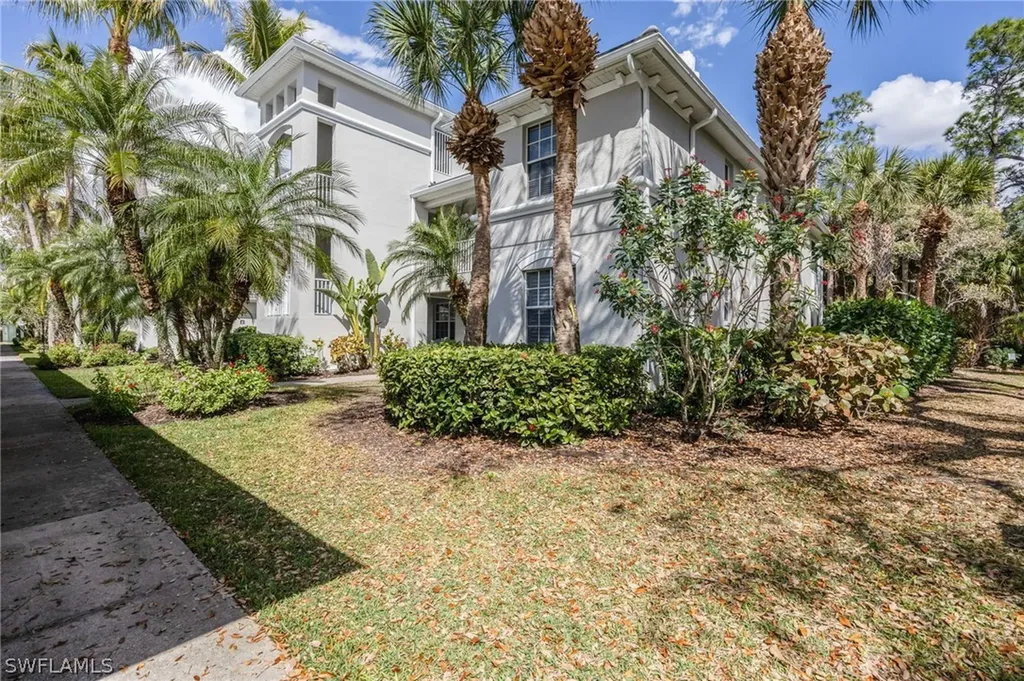 1882 Tarpon Bay Drive S Naples FL 34119
