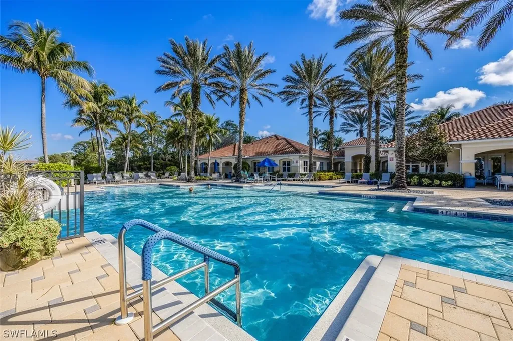 1882 Tarpon Bay Drive S Naples FL 34119