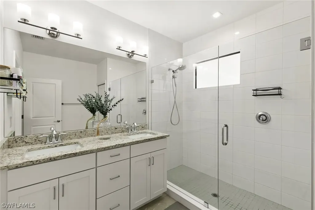 7598 Rockefeller Drive Naples FL 34119