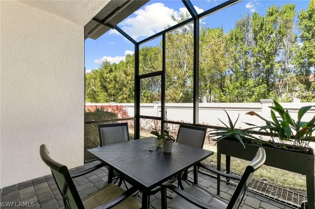7598 Rockefeller Drive Naples FL 34119