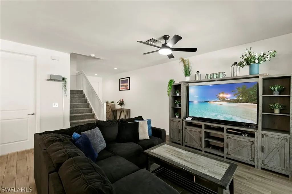 7598 Rockefeller Drive Naples FL 34119