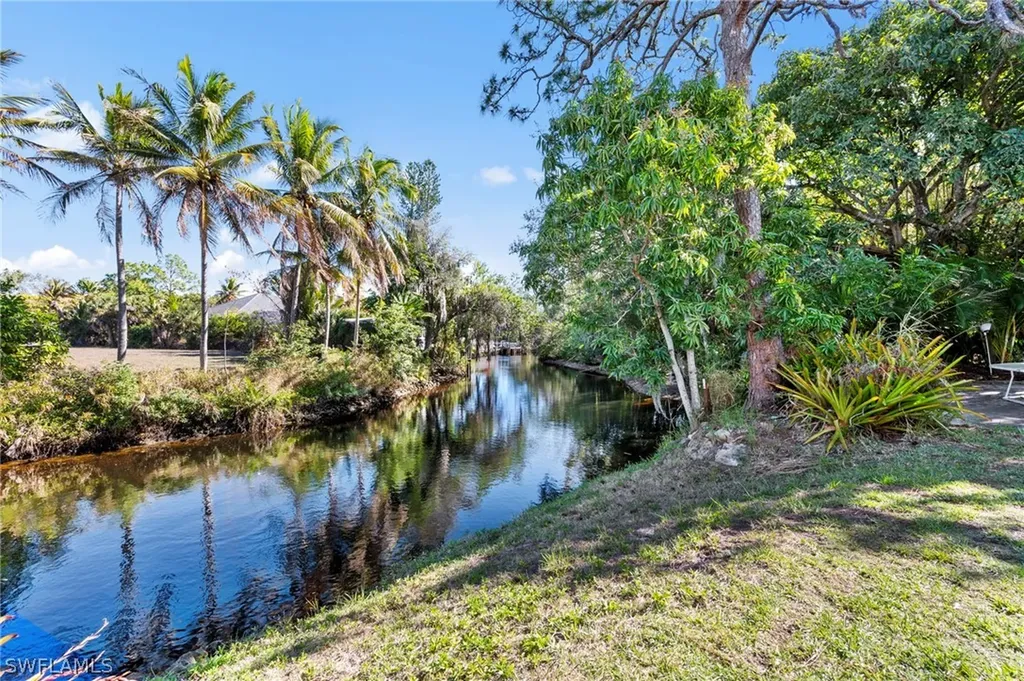 27260 Horne Avenue Bonita Springs FL 34135