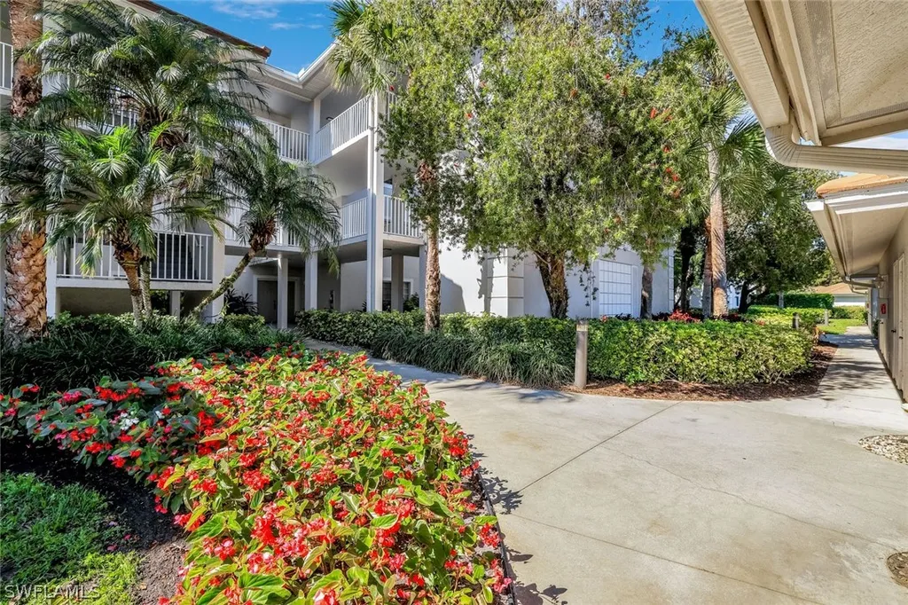 760 Waterford Drive Naples FL 34113