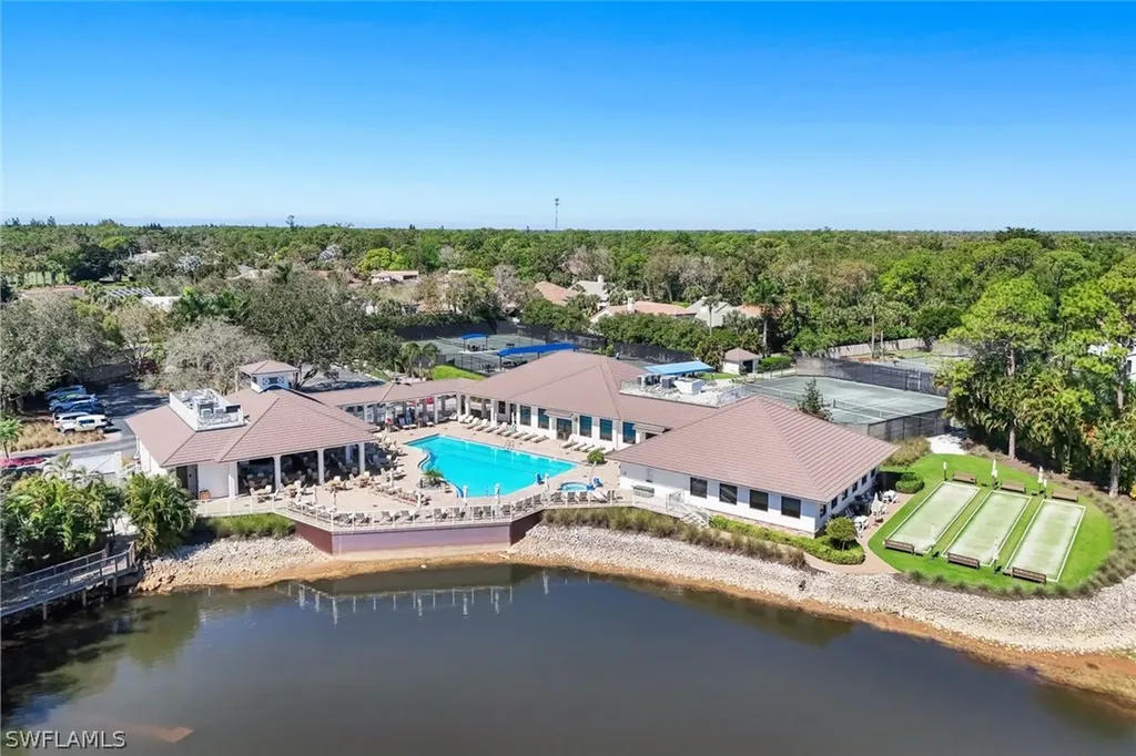 760 Waterford Drive Naples FL 34113