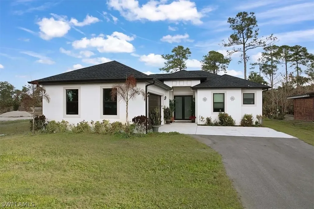 2963 40th Avenue SE Naples FL 34117