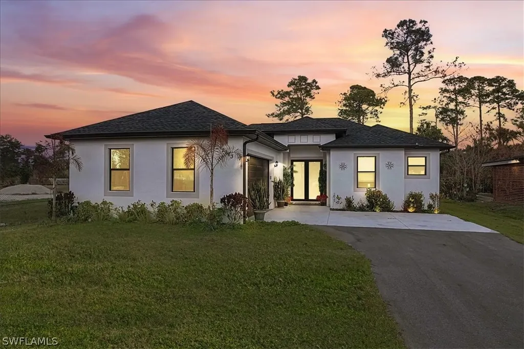 2963 40th Avenue SE Naples FL 34117
