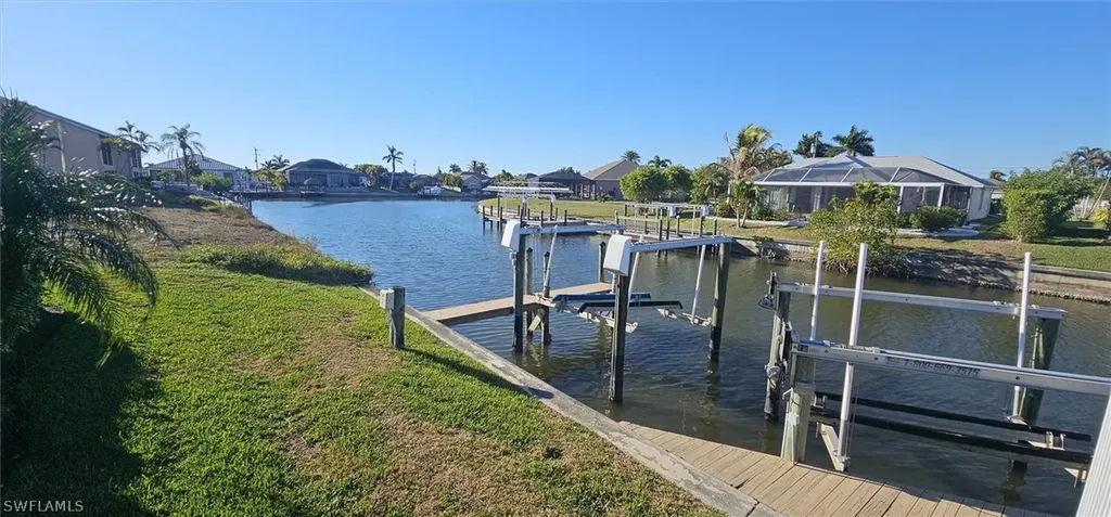 925 SW 47th Terrace Cape Coral FL 33914
