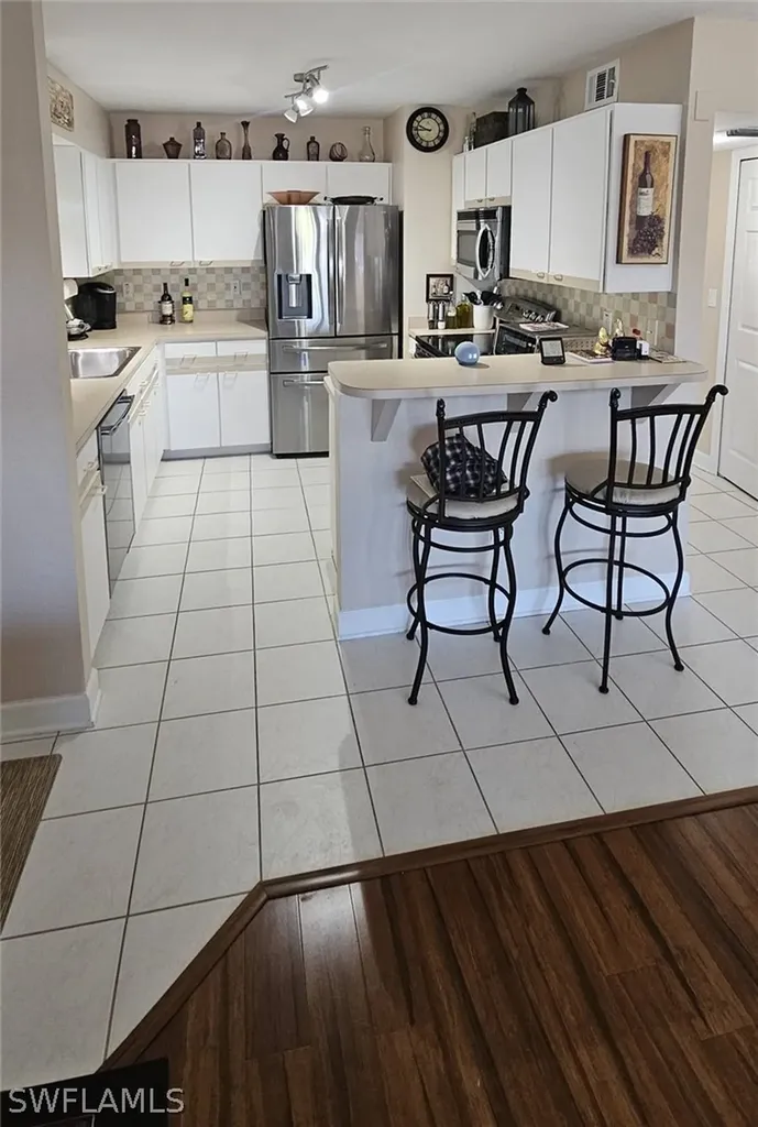 925 SW 47th Terrace Cape Coral FL 33914