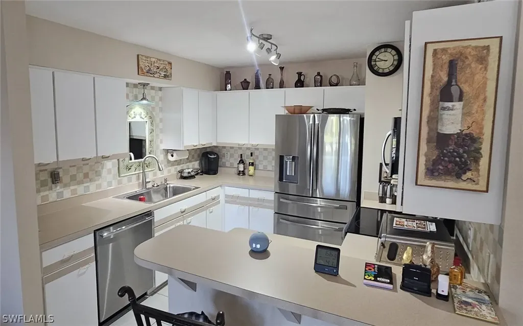 925 SW 47th Terrace Cape Coral FL 33914