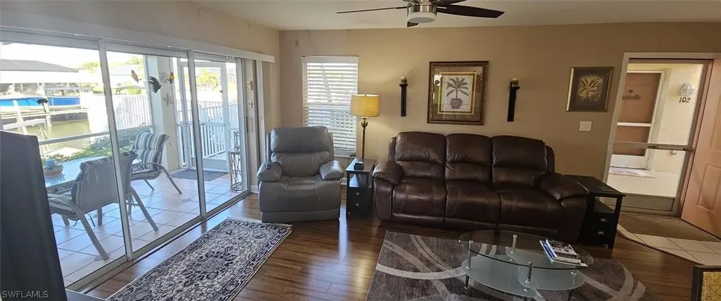 925 SW 47th Terrace Cape Coral FL 33914