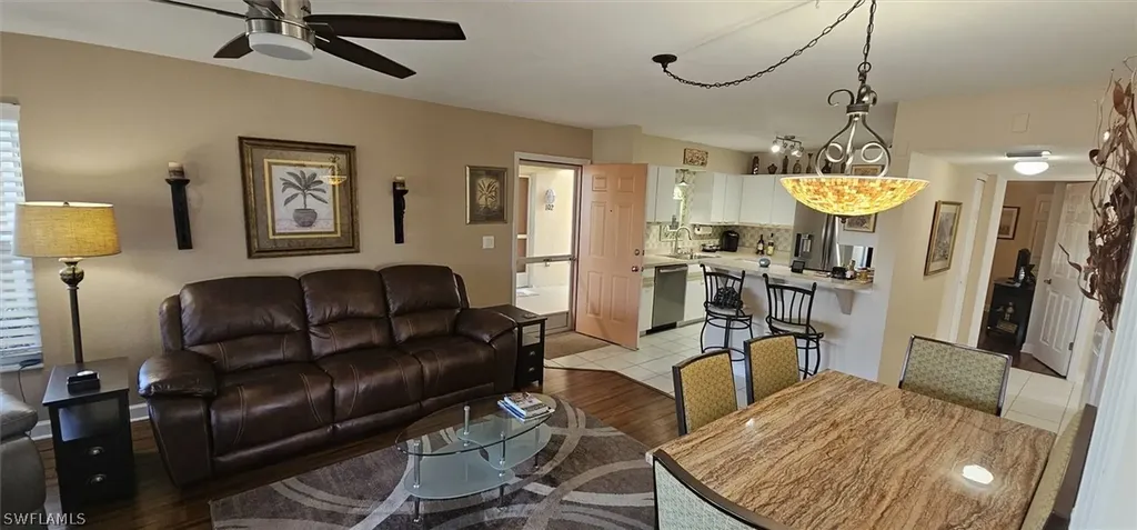 925 SW 47th Terrace Cape Coral FL 33914