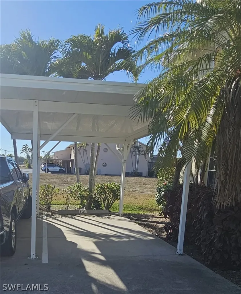 925 SW 47th Terrace Cape Coral FL 33914