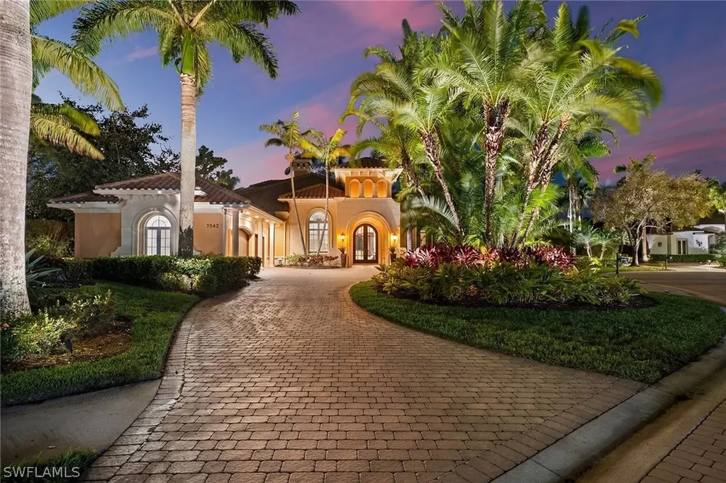 Naples FL, 7542 Snead Court