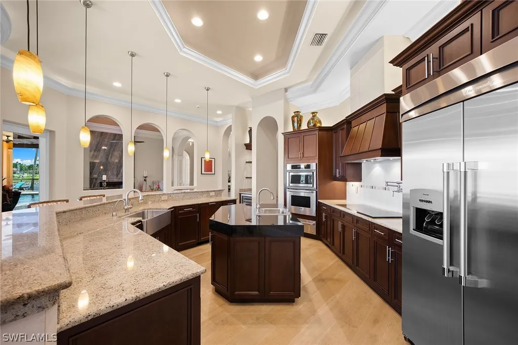 7542 Snead Court Naples FL 34113