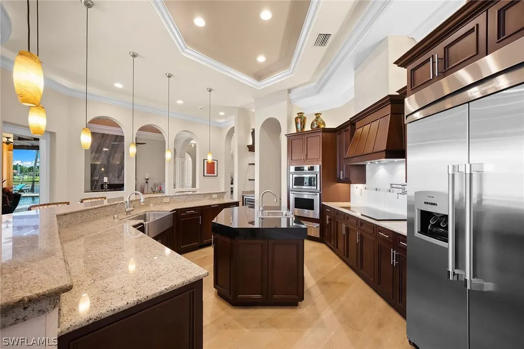 7542 Snead Court Naples FL 34113