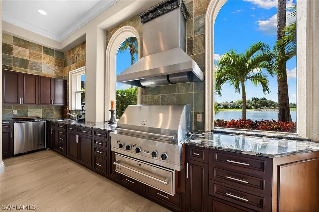 7542 Snead Court Naples FL 34113