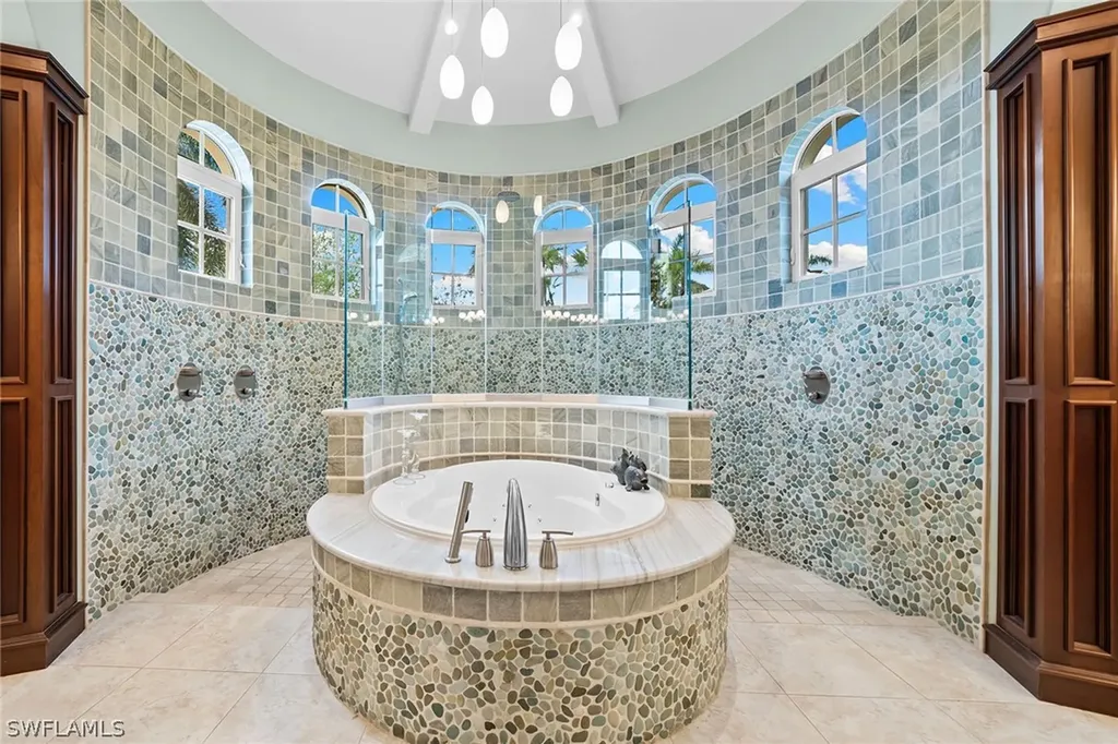 7542 Snead Court Naples FL 34113