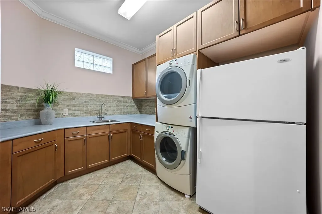 7542 Snead Court Naples FL 34113