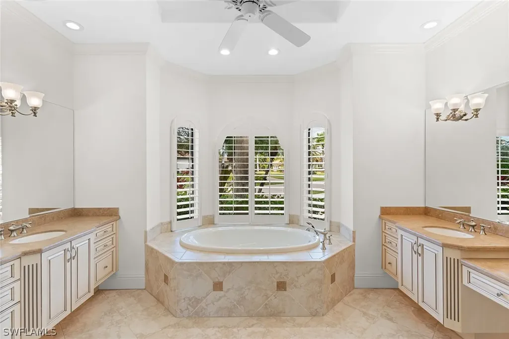 7506 Hogan Court Naples FL 34113