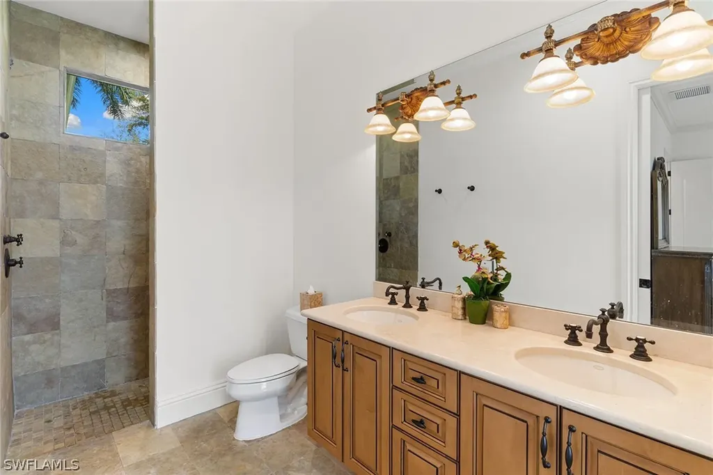 7506 Hogan Court Naples FL 34113