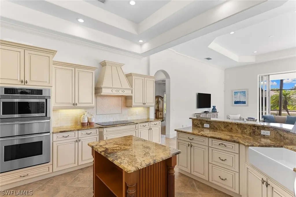 7506 Hogan Court Naples FL 34113
