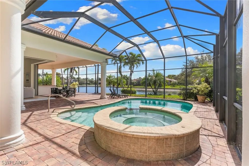 7506 Hogan Court Naples FL 34113