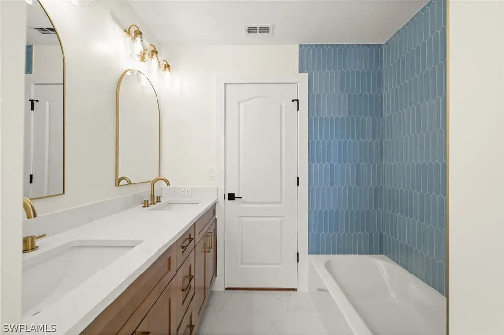 8841 Springwood Court Bonita Springs FL 34135