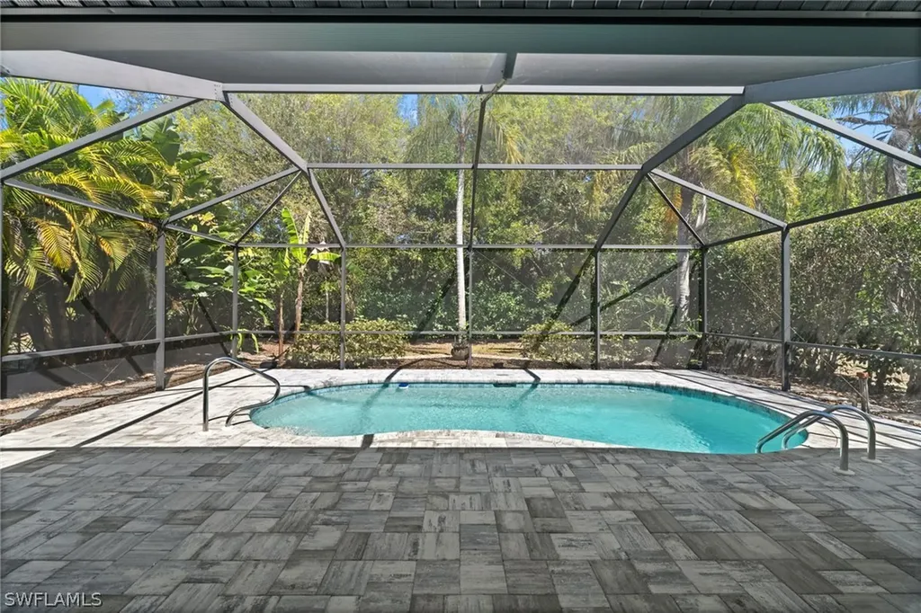 8841 Springwood Court Bonita Springs FL 34135