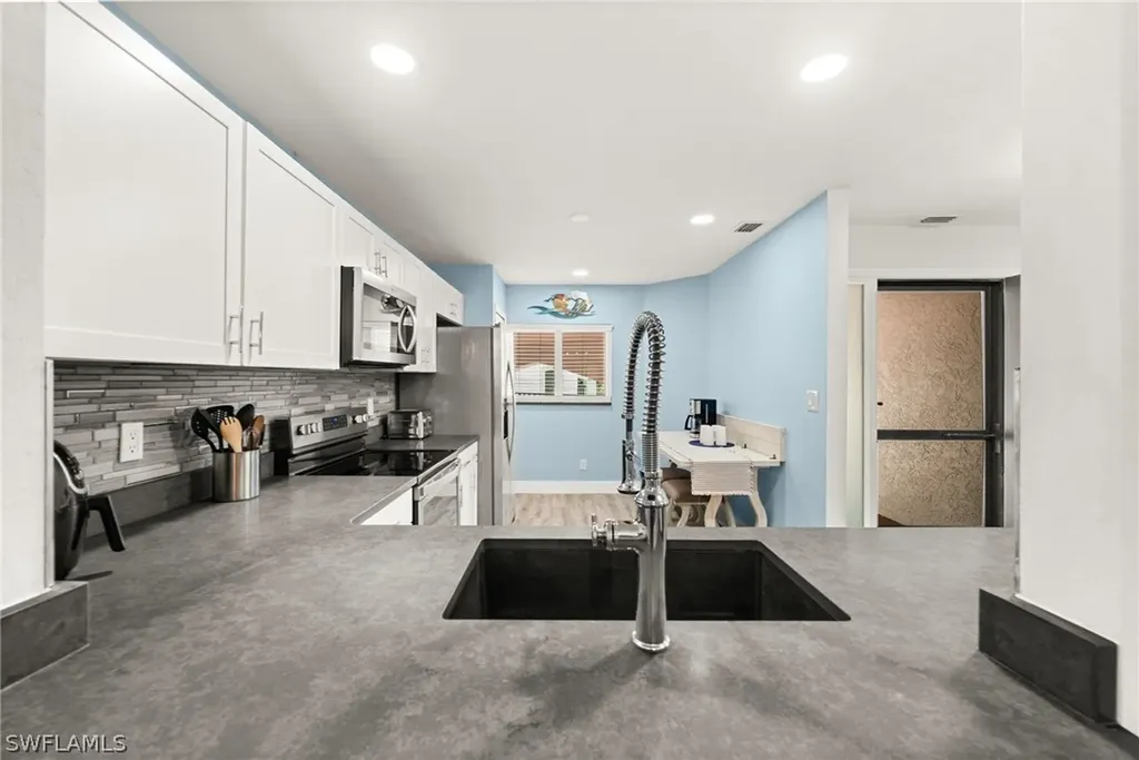 11921 Seabreeze Cove Lane Fort Myers FL 33908