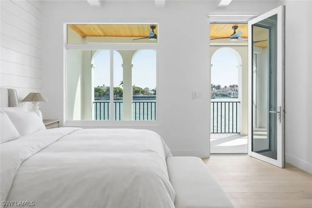 4000 Gulf Shore Boulevard N Naples FL 34103