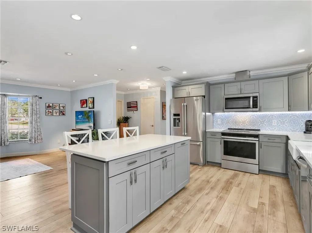 3523 Santiago Way Naples FL 34105