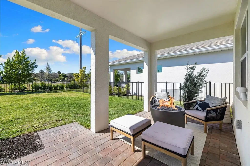 488 Polihale Way Naples FL 34114