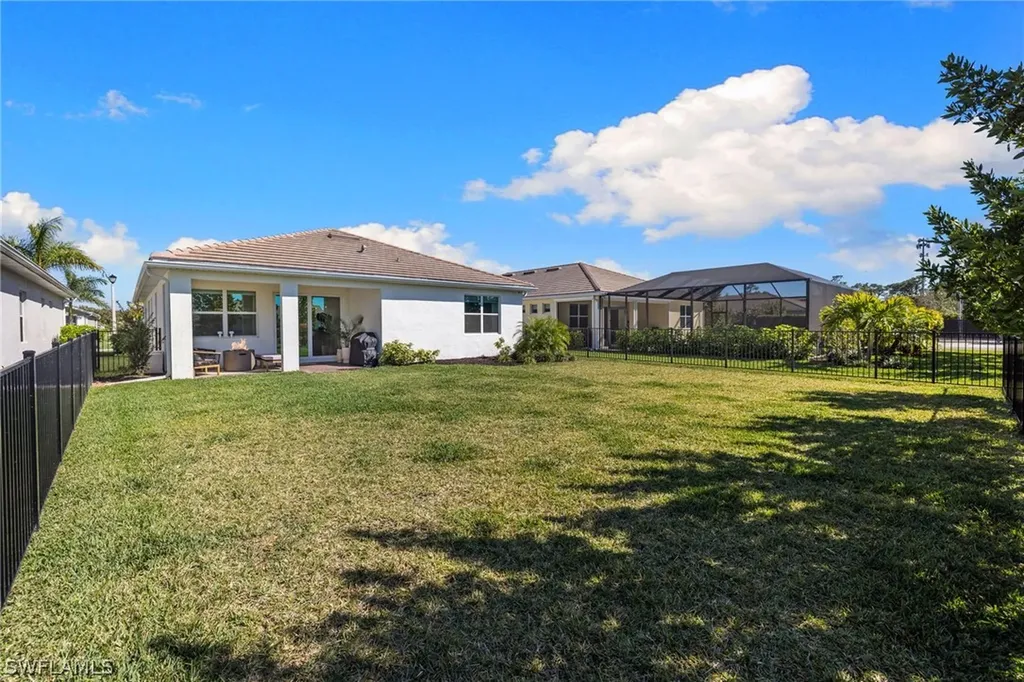 488 Polihale Way Naples FL 34114
