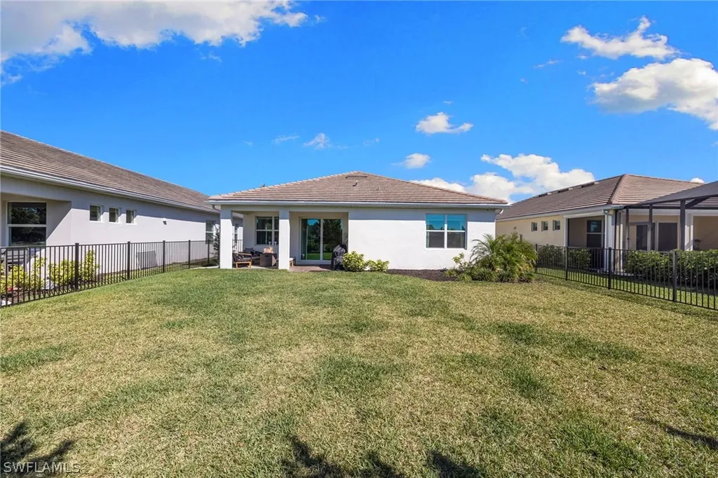 488 Polihale Way Naples FL 34114