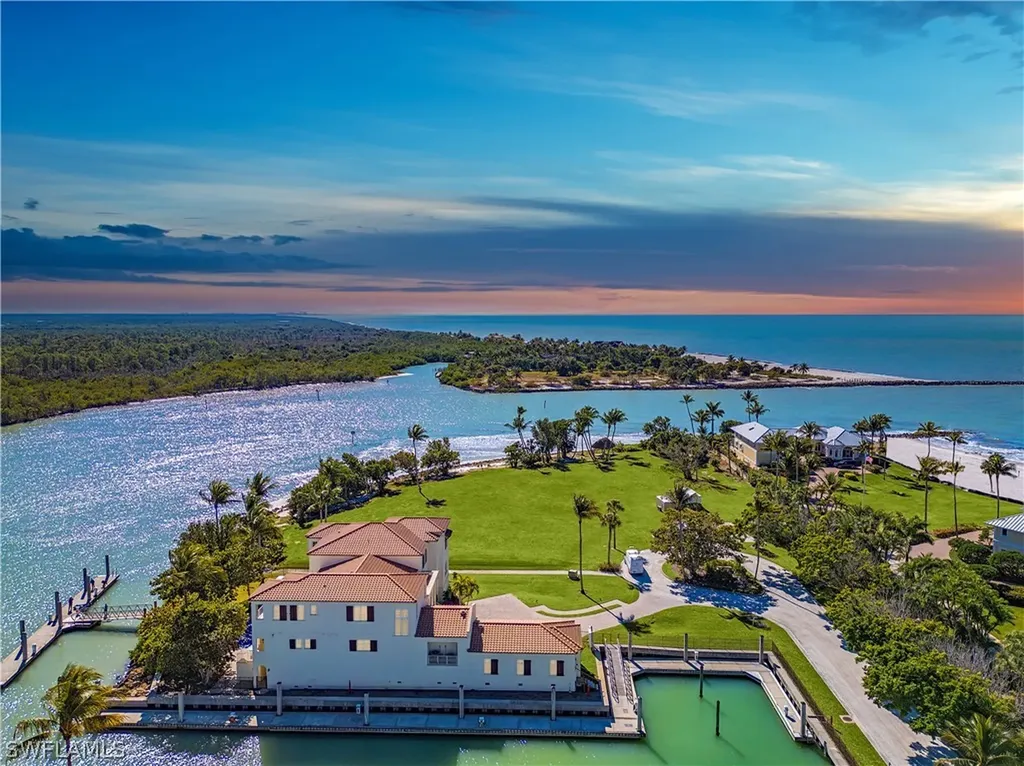 100 Bay Road Naples FL 34102