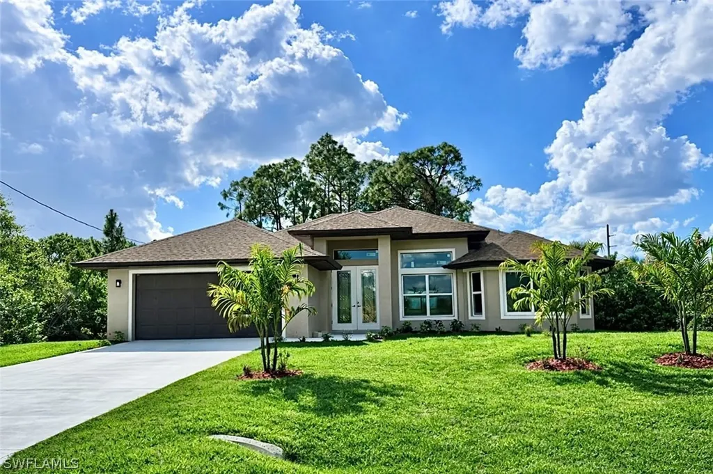 52 Paula Avenue S Lehigh Acres FL 33976