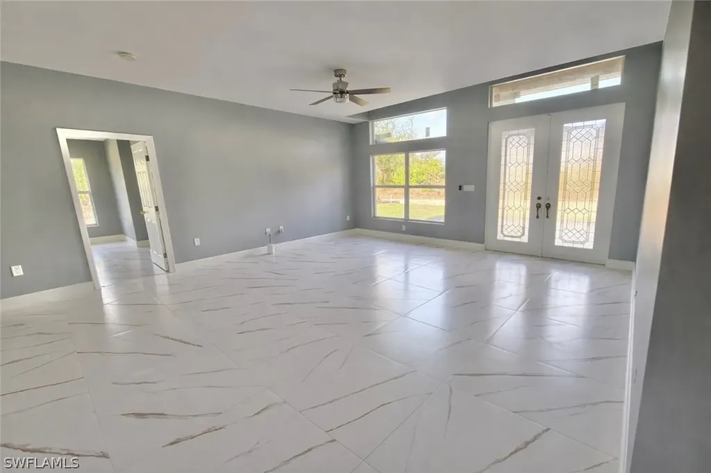 52 Paula Avenue S Lehigh Acres FL 33976