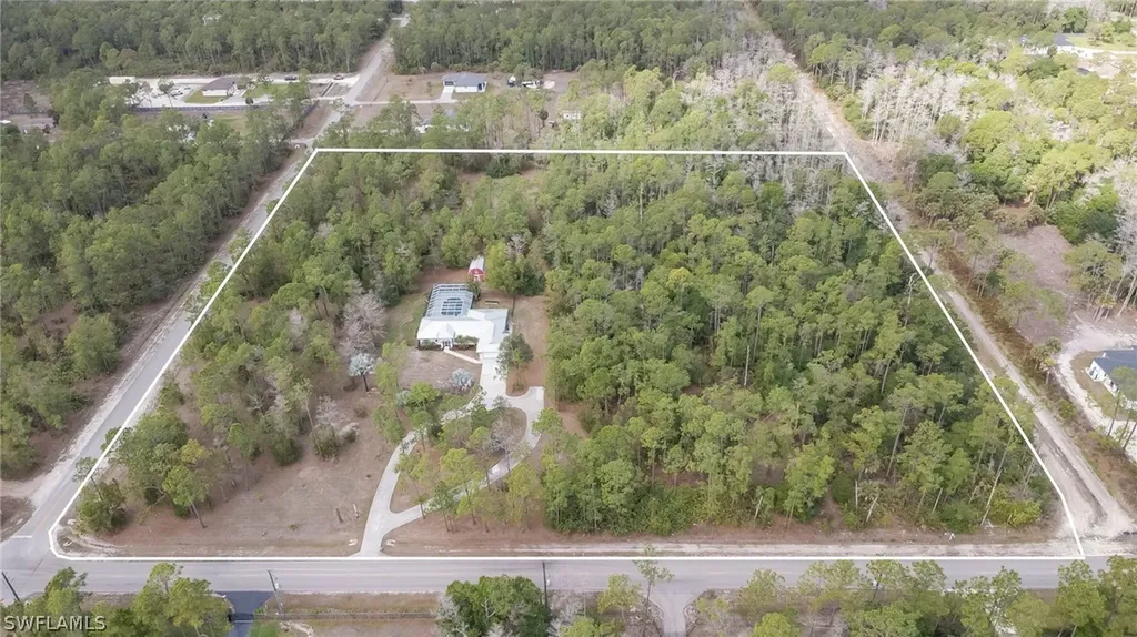 825 Desoto Boulevard N Naples FL 34120